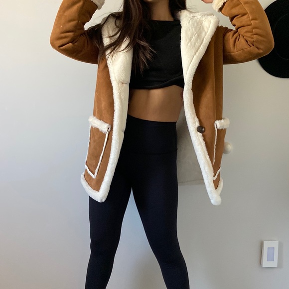 Fur lined coat - Picture 5 of 5